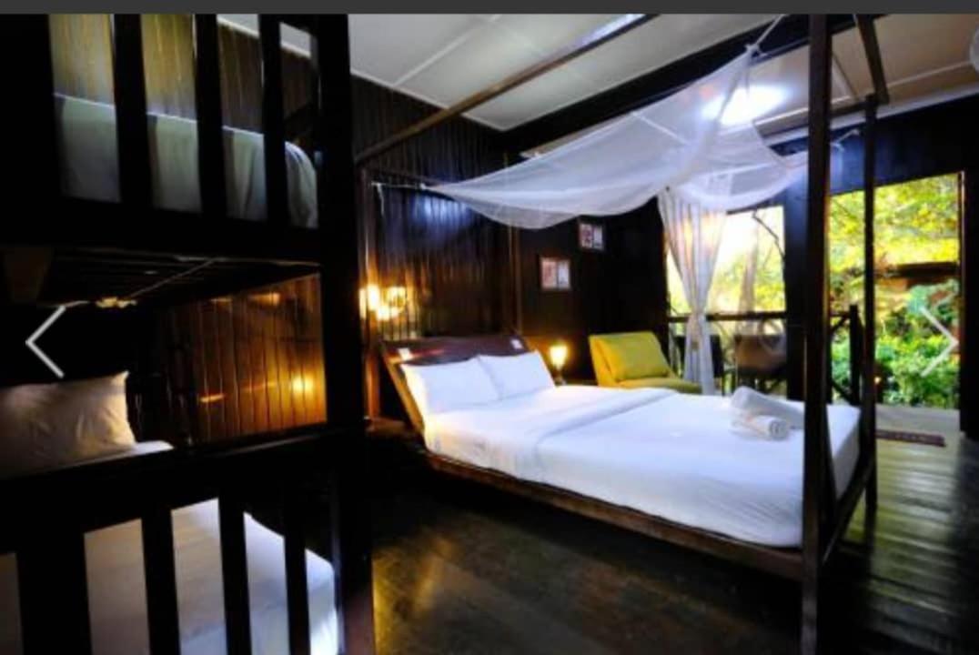 Melina Beach Resort Kampung Genting Exteriér fotografie