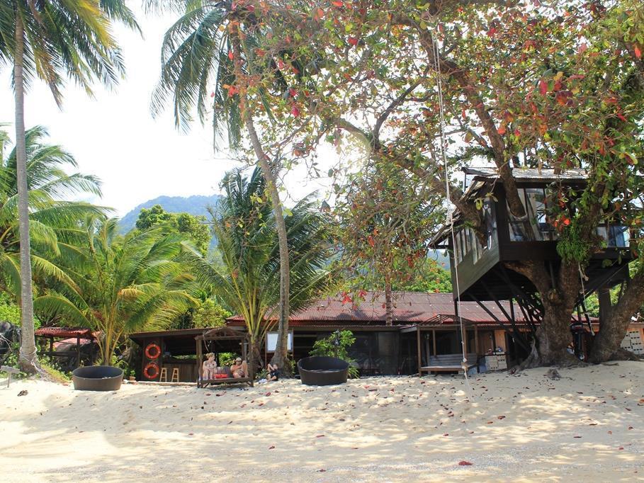Melina Beach Resort Kampung Genting Exteriér fotografie